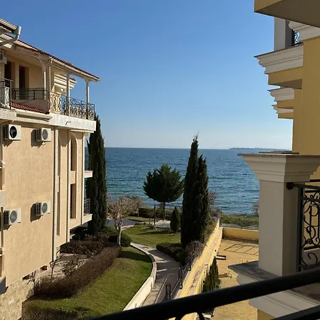 アパート Horizon 19 'a'